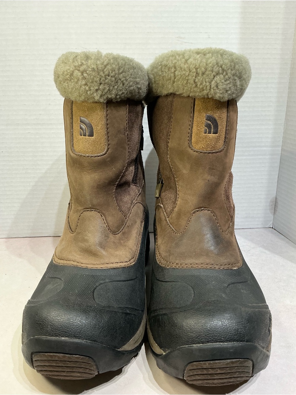 The North Face Brown & Black Shearling-Trim Winter Boots 8.5 W winter everyday
